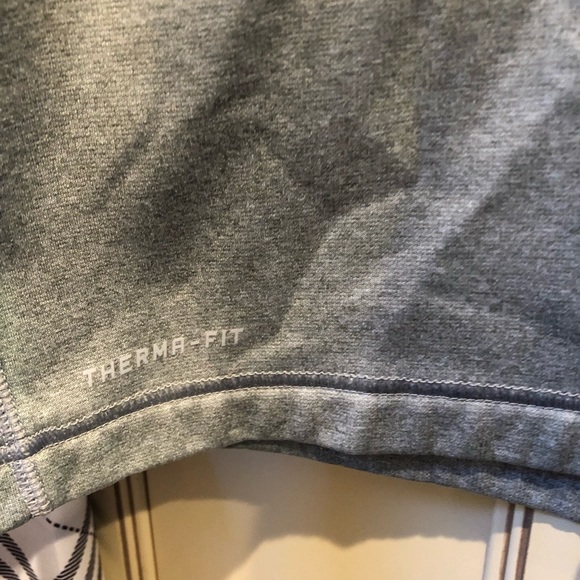 Men’s Nike Therma-Fit size large - Picture 3 of 3